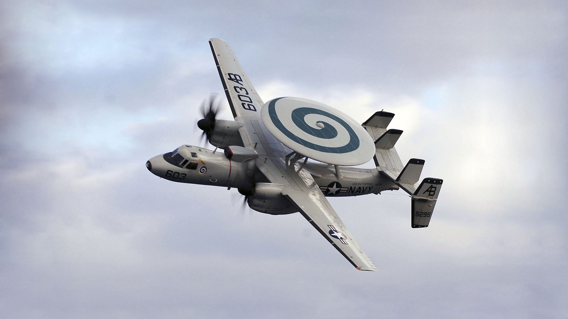 七六人掀起逆转高潮恩比德末节统治全场，恩比德复出首战砍下24分8板2助3帽